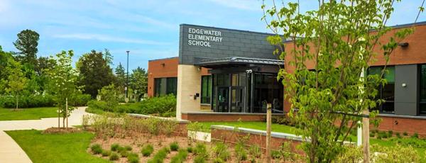 Exterior photo of Edgewater Elementary School 