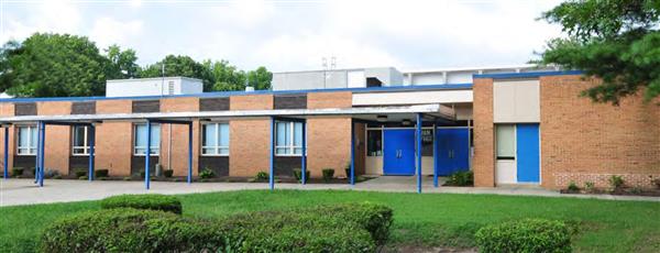 Four Seasons Elementary School 