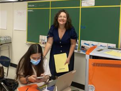 Teacher supporting another teacher