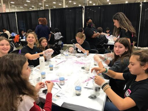 STEM students collaborating